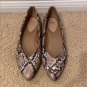 H&M snakeskin flats